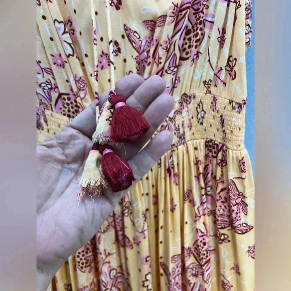 Poupette St Barth Triny Dress, Cover up, resort wear, Tassels, floral 🦋 - Picture 2 of 6